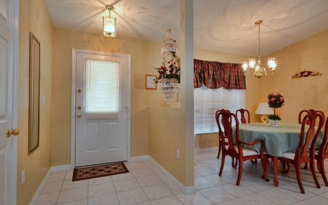 Greater Groves 3 Bedroom House w Pool - 5205GG