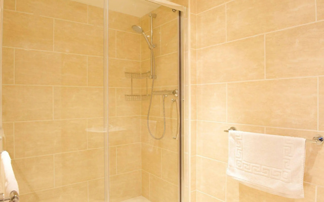 Curzon House Hotel - Hostel