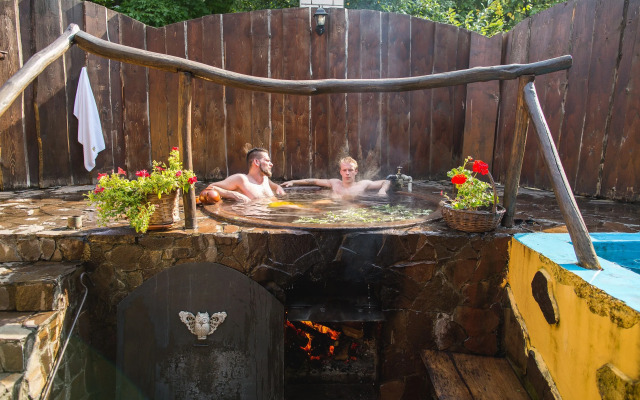 Курорт для уединения «Богольвар»