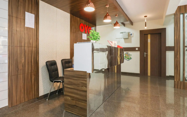 OYO 12544 Varcity Twin Towers