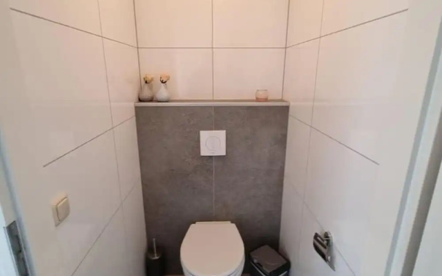 Well Kept Chalet With Dishwasher, Near Maastricht