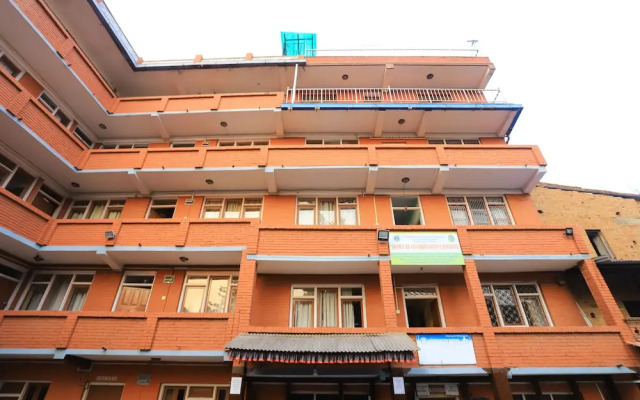 OYO 299 Hotel Sweet Home