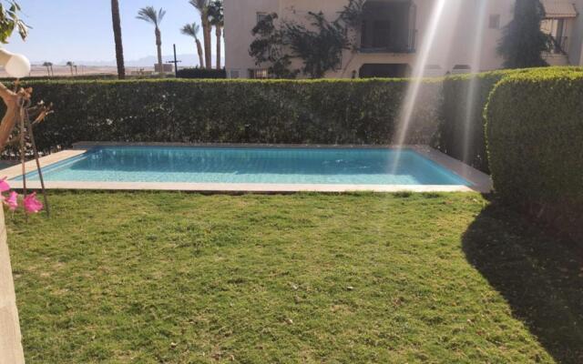 Cheerful 3-Bedroom Holiday home With private pool&garden