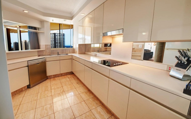 Contessa Holiday Apartments