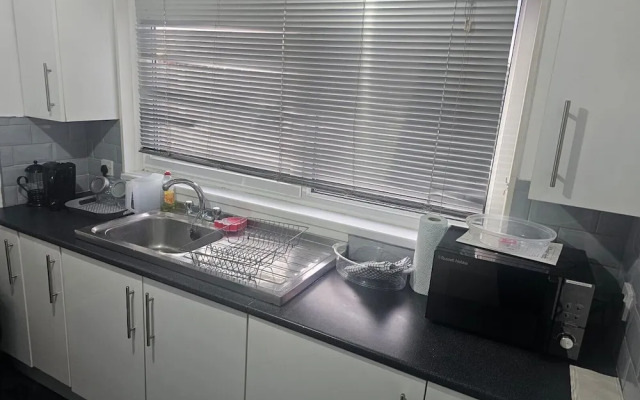 Cozy London Apartment Near River Thames