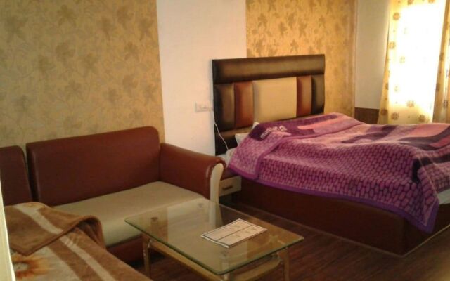 ADB Rooms Hotel Patnitop