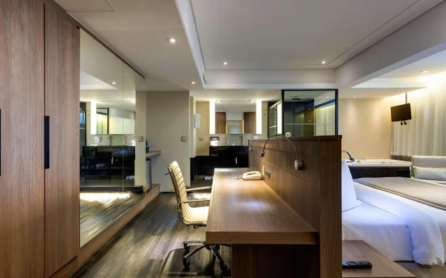 Mercure Belo Horizonte Lourdes Hotel