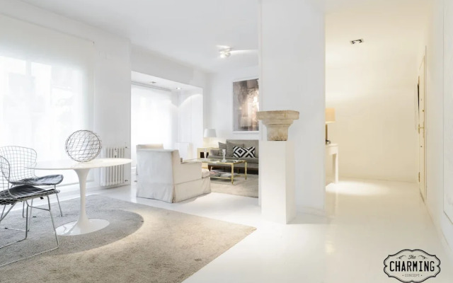 Charming Goya Luxury