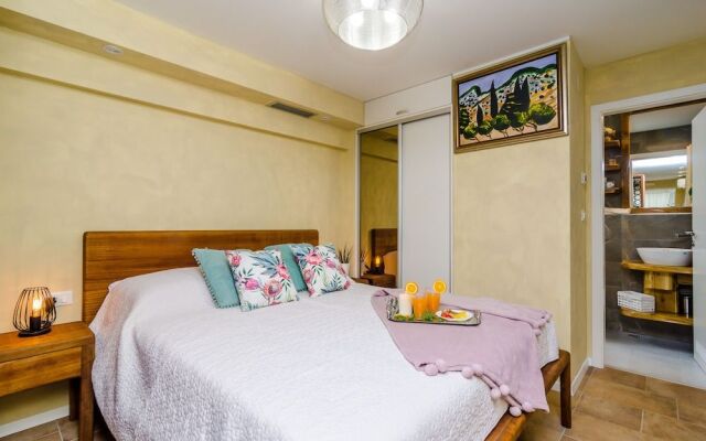 Apartment City Getaway