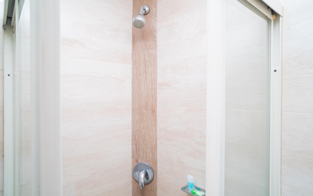 Urbanview Hotel Grand Sumatera Surabaya