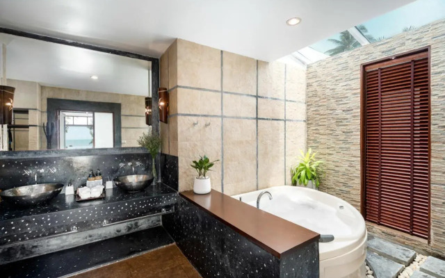 The Emerald Residence