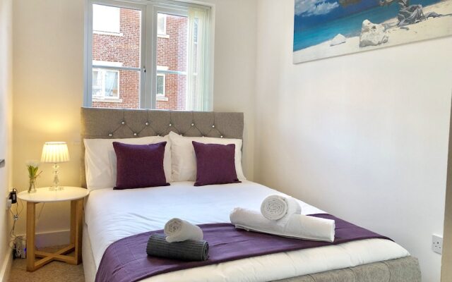 Two Bed - Close to North Station and Hospital