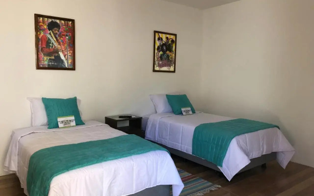 Pop House Montañita