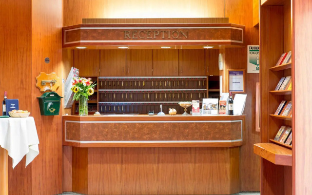 Best Living Hotel Arotel