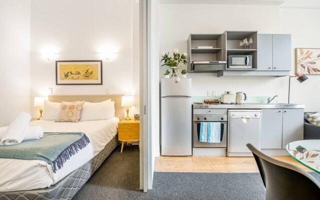Open-Plan Living In The Heart Of Auckland