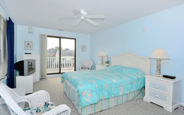 209 Parkwood Street by Long & Foster