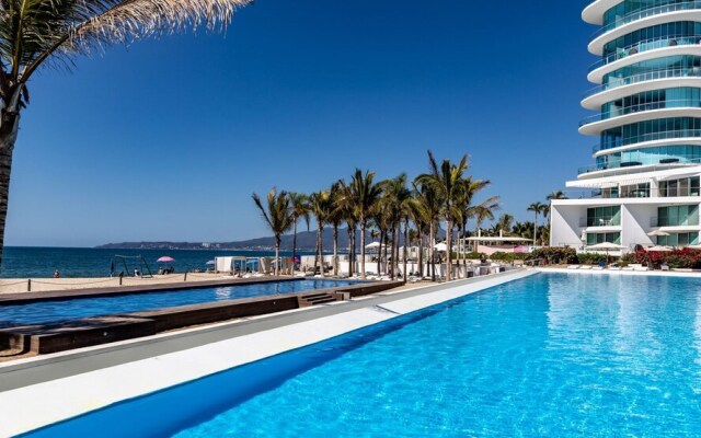 Condo Aria Ocean 501 by Kivoya