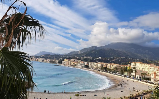 Sharon Apartment in Victoria Beach