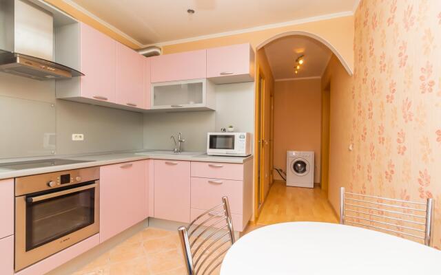 Апартаменты на улице Академика Королёва 7