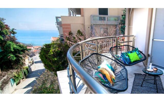 Sea Breeze Flat 2018