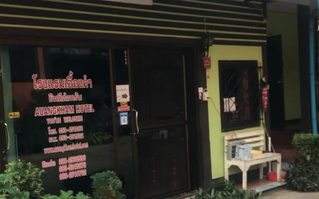 Auangkham hotel Fang