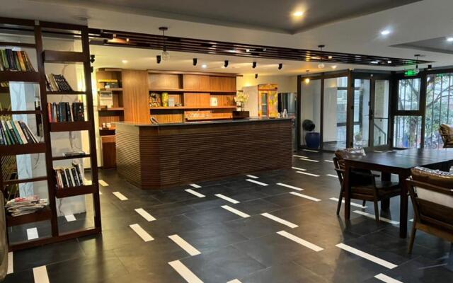 Legend House