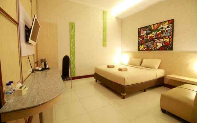 Savita Garden Inn