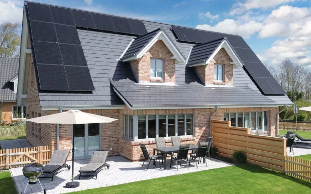 Moderne Doppelhaushalfte in Niebull