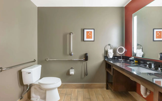 Best Western Premier Ivy Inn & Suites