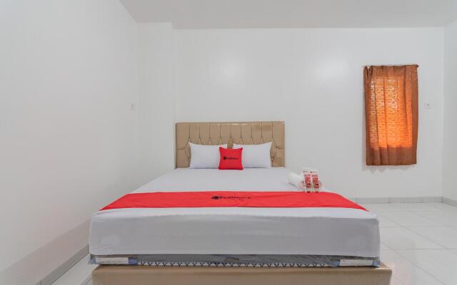 RedDoorz near Mall Ramayana Rapak Balikpapan