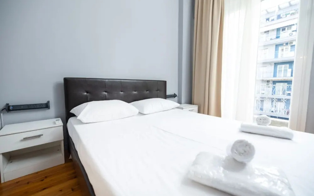 Egnatia Central Spacious 3 Bd Apt