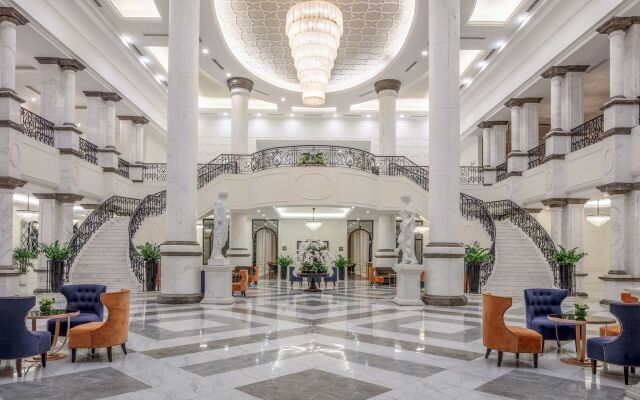 Melia Vinpearl Cam Ranh Beach Resort