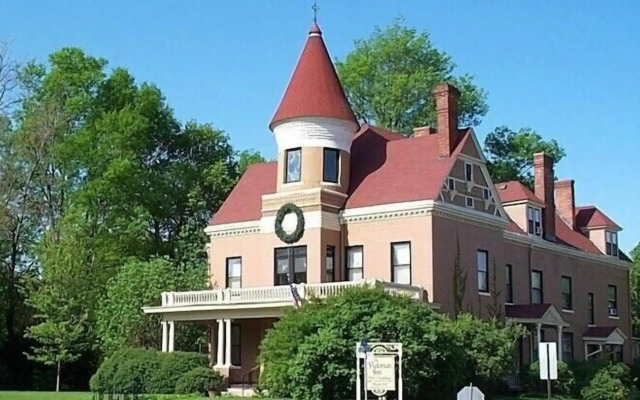 Victorian Inn Bed and Breakfast