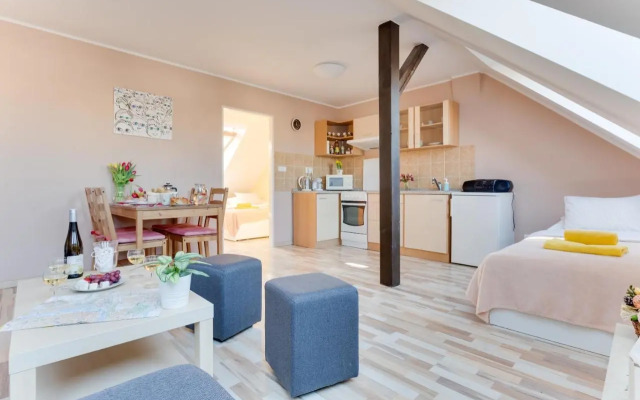 Jane's Charming Apartment