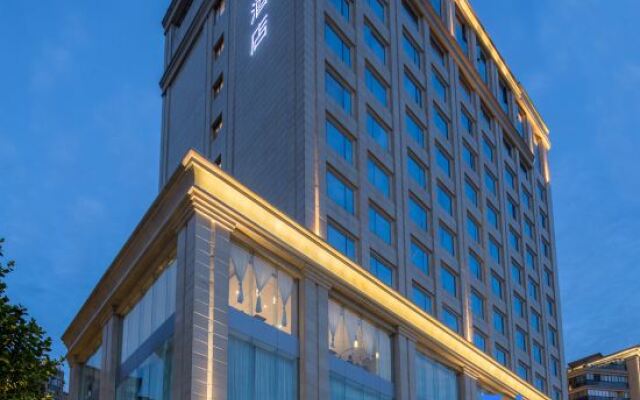 Xinjin Minyoun Lia! by Minyoun Yue Hotel