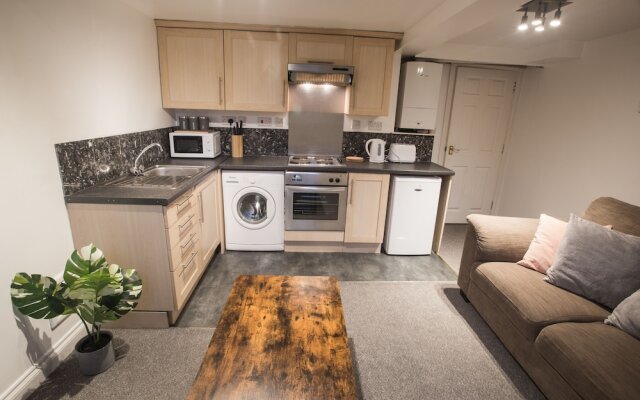 Short Stay Bristol - Warden Apartment