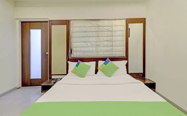 Treebo Trend Loharkar's Family Hotel