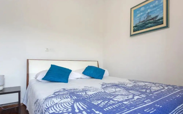 Sunny Escape Holiday Home Dicmo With Pool and Gym