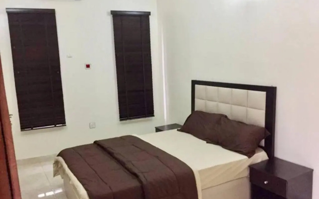 DELIGHTFUL ! 3 BEDROOM TERRACE DUPLEX EN-SUITE LEKKI AIRCON WiFi