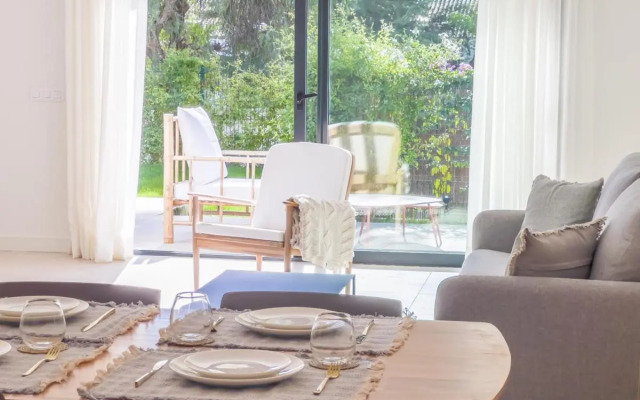 Ground Floor With Garden In The Golden Mile