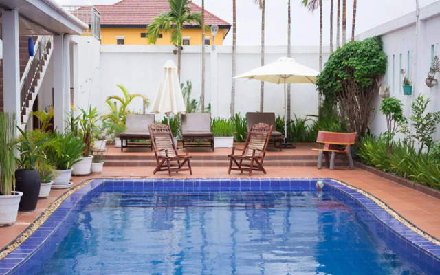 Overflow Guesthouse