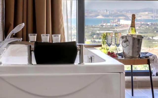 Lagun Castle Hotel&Spa