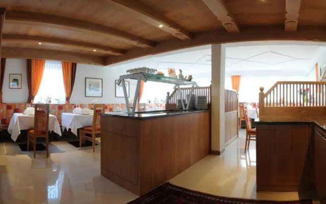 Hotel FleurAlp