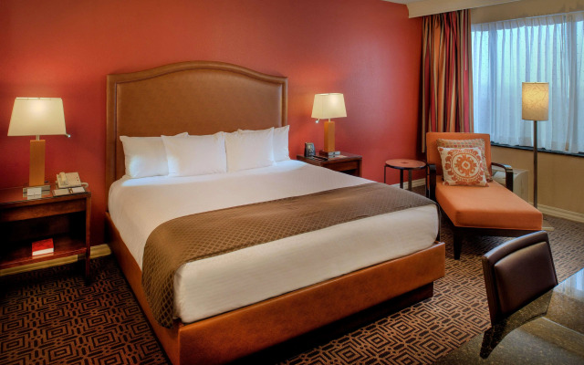 DoubleTree by Hilton Hotel St. Louis - Chesterfield