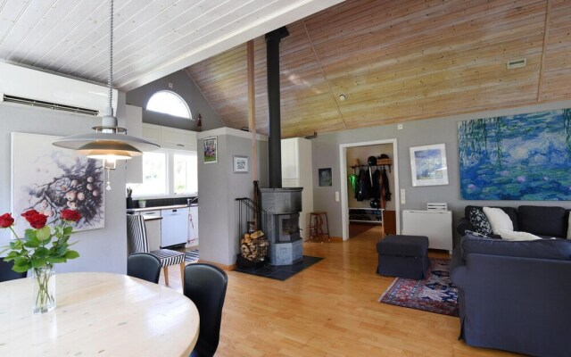 Amazing Home in Uddevalla With 6 Bedrooms, Sauna and Wifi