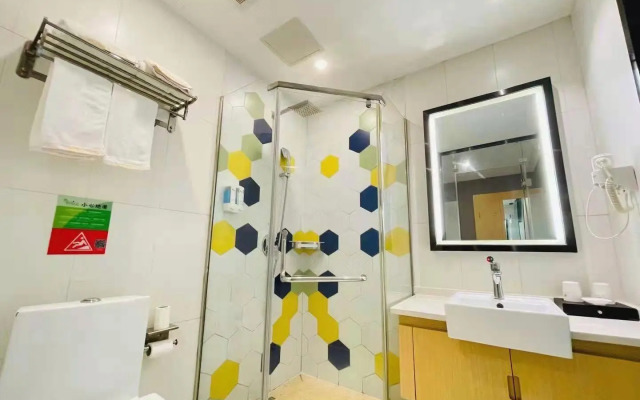 Vatica Suzhou Xiaoxian  Longhu Road Hotel