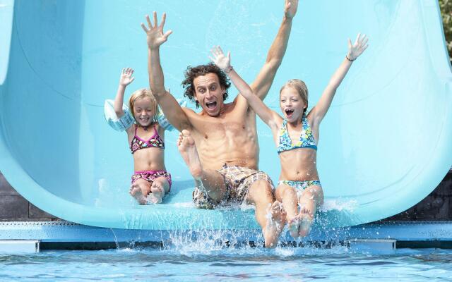 Thatched Villa With Dishwasher Near Appelscha