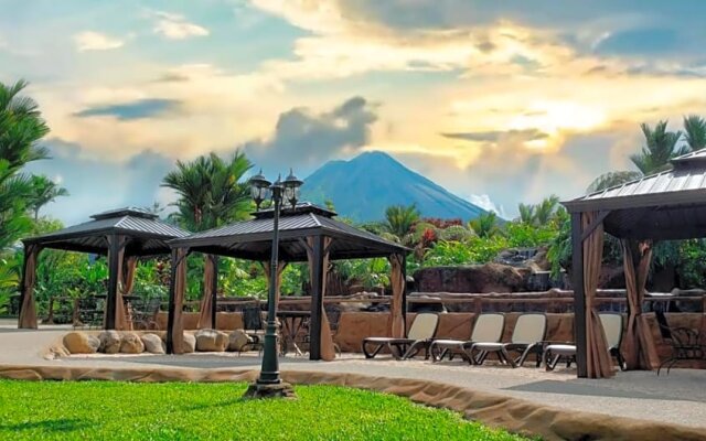 Volcano Lodge, Hotel & Thermal Experience
