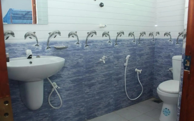 Thirasara Holiday Inn