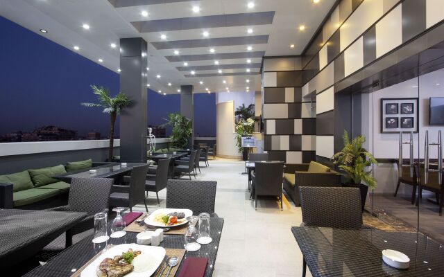 Golden Park Hotel